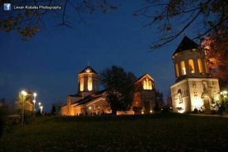 Ночная жизнь в городе Мартвили.