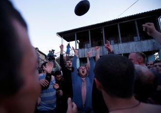 Жители города Озургети.