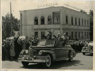 Старое фото Гурджаани.