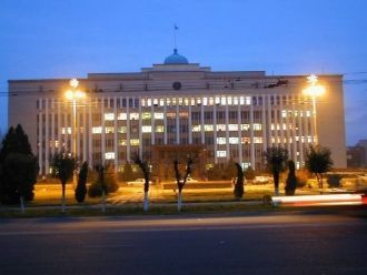 Город Каратау ночью.