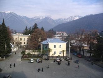 На улице города Лагодехи.