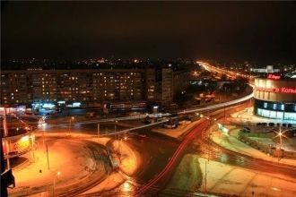 Ночные улицы Ульяновска, Россия.