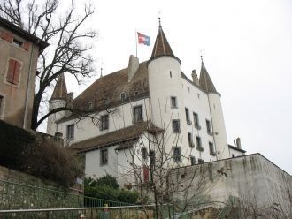 Белый замок.  Ньон.