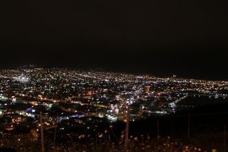 Ночной город Мехикали.