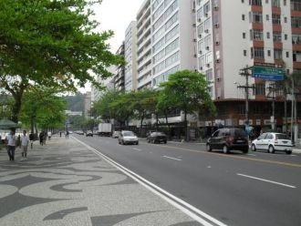 Центральная улица Нитерой, Бразилия.