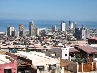 Город Икике с высоты птичьего полета.