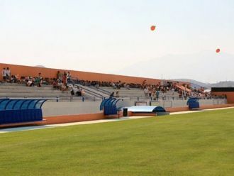 Стадион Ханио де Мораиш, в Нова-Игу