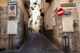 На улицах города Салерно, Италия.