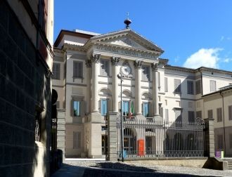 Академия Каррара