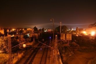 Железнодорожный вокзал Простеёва ночью.