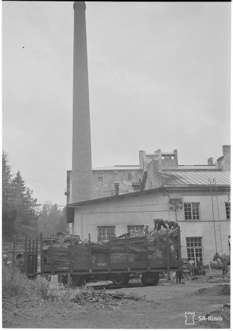 Сбор лома в Кераве - старое фото.