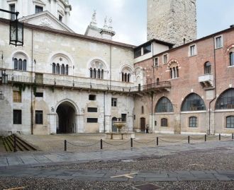 Дворец Бролетто Брешиа,