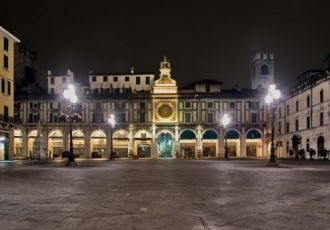 Ночная жизнь Брешиа.