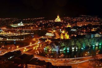 Ночная жизнь Тбилиси.