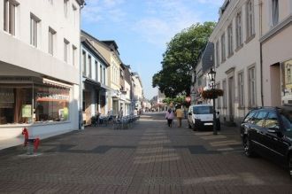 Улица Крефельда.