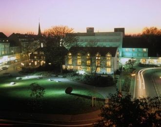 Ночная жизнь Гельзенкирхена.