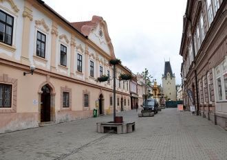 Улицы города Кадань.