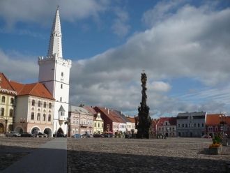 Площадь города Кадань.