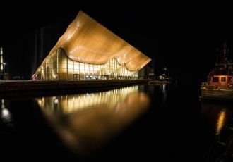 Ночными улицами Кристиансанна.