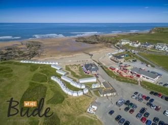 Город Будё с воздуха.