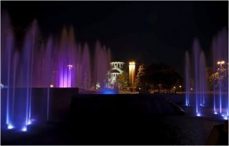 Плевен ночью.