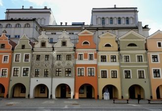 На улице города Легница.