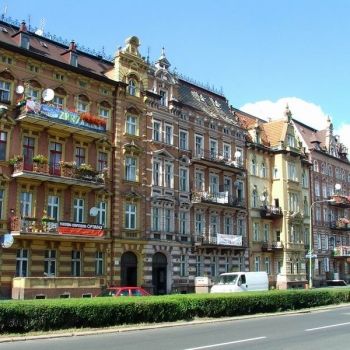 Многоквартирные дома в Легнице.