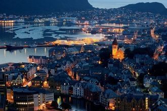 Ночной Арендал.