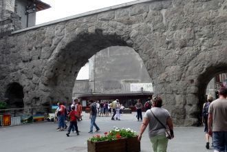 Преторианские ворота, I век.