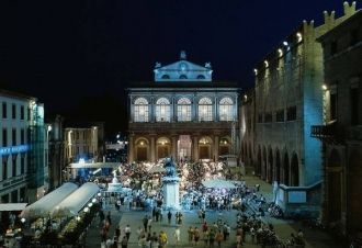 Ночной Римини