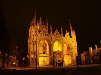 Ночной Собор в Питерборо