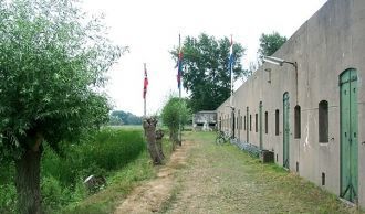 Форт ан Ден Хам – это историческая крепо