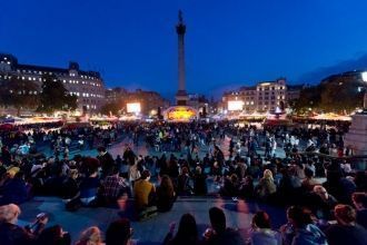 Ночная жизнь Эворы.