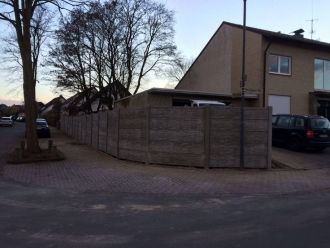 На улице города Бергиш-Гладбах.