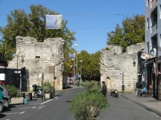 Городские ворота Арля.