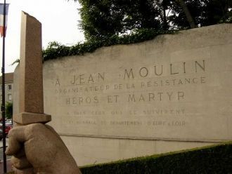 Монумент Жану Мулену