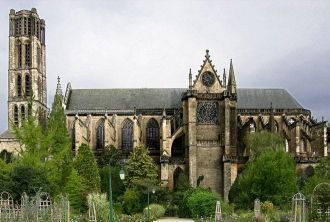 Собор святого Стефана является главной ц