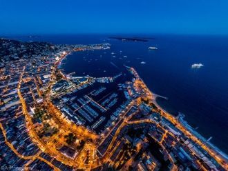 Канны ночью