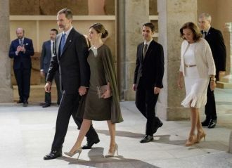 Королевская чета Испании в Алькала-де-Эн