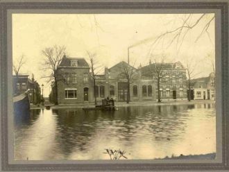 Старая фотография Гауды.