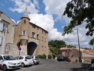 Йера - ла порт Сен-Поль.