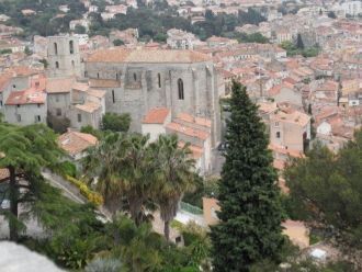 Панорама города Йер.