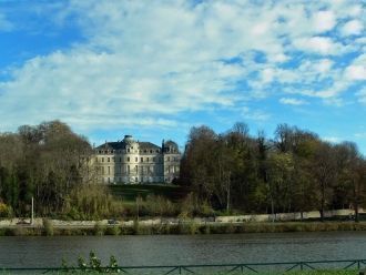 Виды города Мелён.