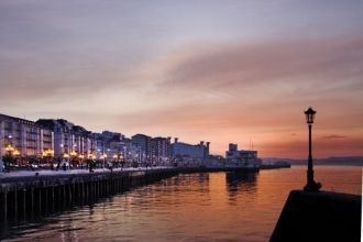 Ночной город Сантандер.