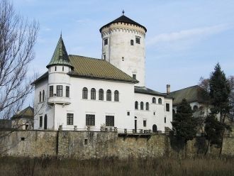 Замок Будатин в окрестностях города Жили
