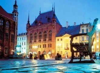 Ночной Кельце.