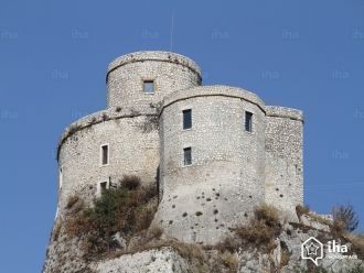Montesarchio замок.