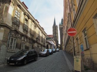 Старые улочки города Колин.