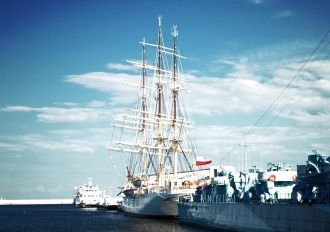 Корабль-музей «Дар Поморья».