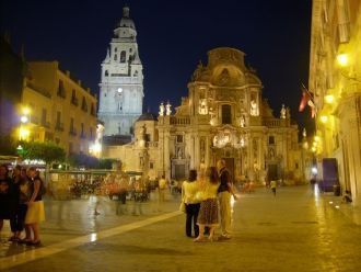 Ночная жизнь Мурсии.